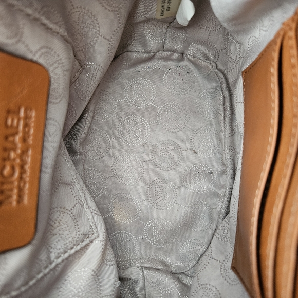 MICHAEL Michael Kors Frankie Drawstring Monogrammed Crossbody - Picture 7 of 14